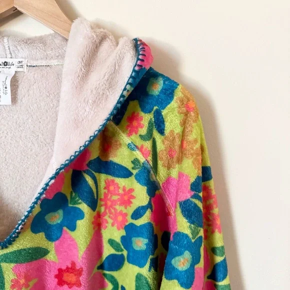 Natural Life Floral Hooded Plush Poncho One Size - Picture 2 of 14